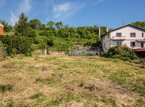 Land with a project and building permission, Prague – Zbraslav