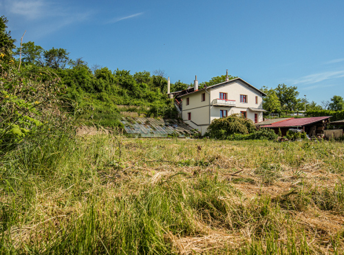 Land with a project and building permission, Prague – Zbraslav