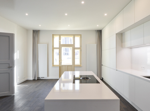 Zahraniční nemovitosti - Moderní apartmán 4+kk, Praha 3 - Jiřího z Poděbrad
