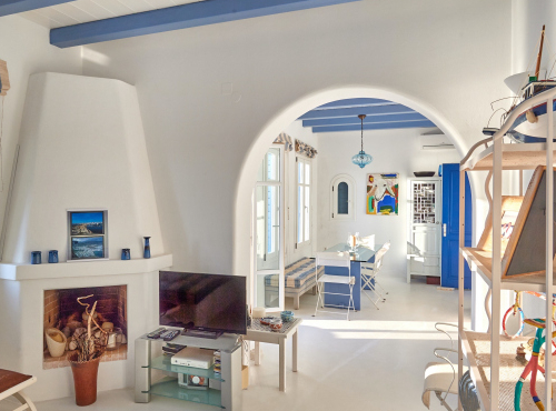 For sale: Apartment with direct access to the sea, Greece - Paros