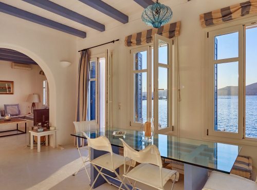 For sale: Apartment with direct access to the sea, Greece - Paros