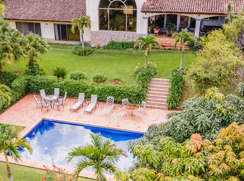 K prodeji: Casa Roca Verde, Kostarika - Escazu