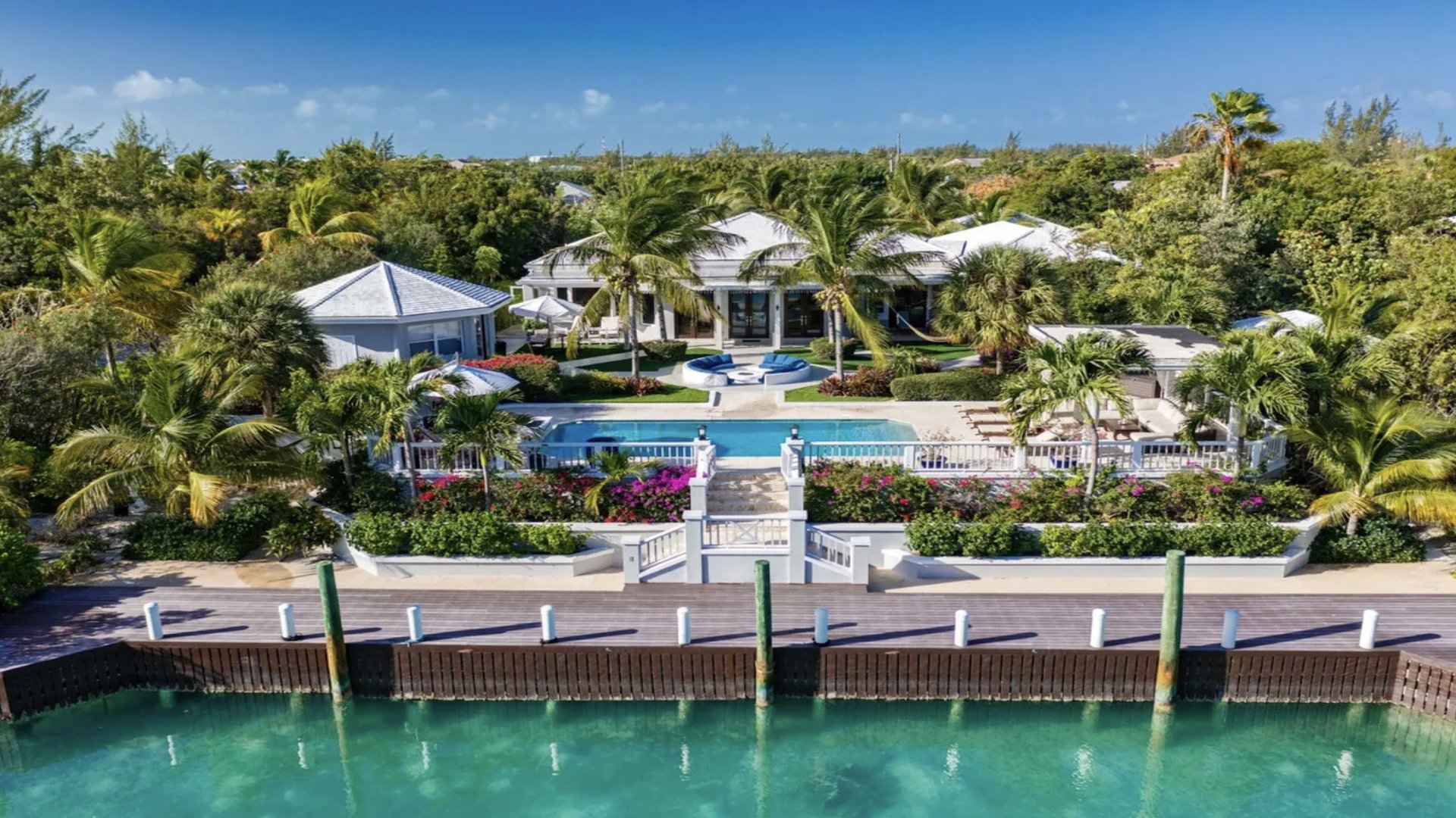 K prodeji: Vila u tropického mořského kanálu, Karibik - Turks and Caicos