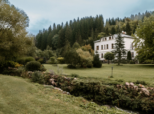 Zámecká vila Andrássy, Slovensko - Nízké Tatry, Březno