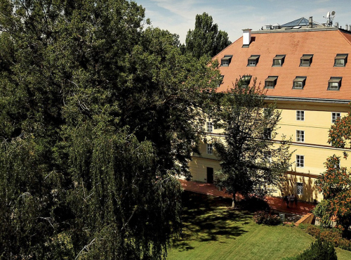 Zahraniční nemovitosti - Byt, Praha 7 – Troja