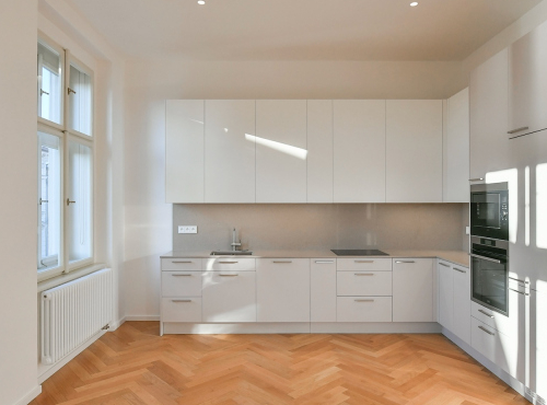 Spacious three-bedroom apartment, Prague 5 - Janáčkovo nábřeží