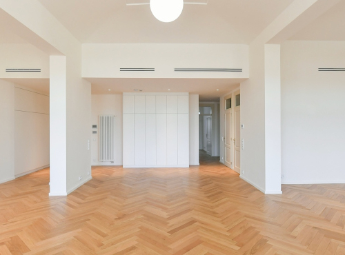 Spacious two-bedroom apartment, Prague 5 - Janáčkovo nábřeží