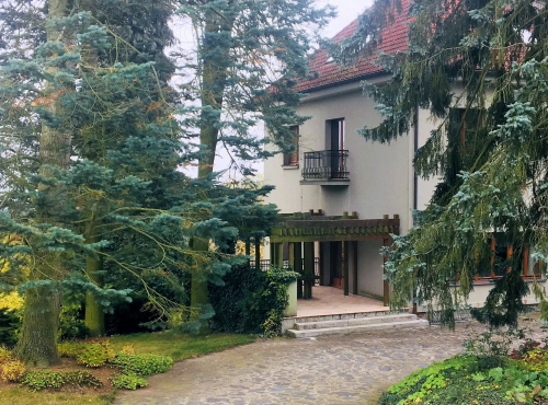 Functionalist four-story villa, Central Bohemia - Kácov