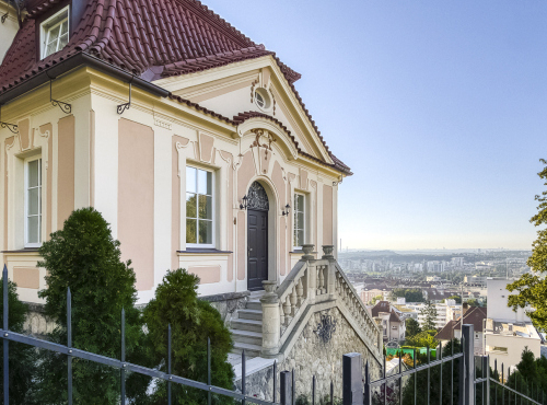 Prvorepubliková vila s panoramatickým výhledem, Praha 9 - Vysočany